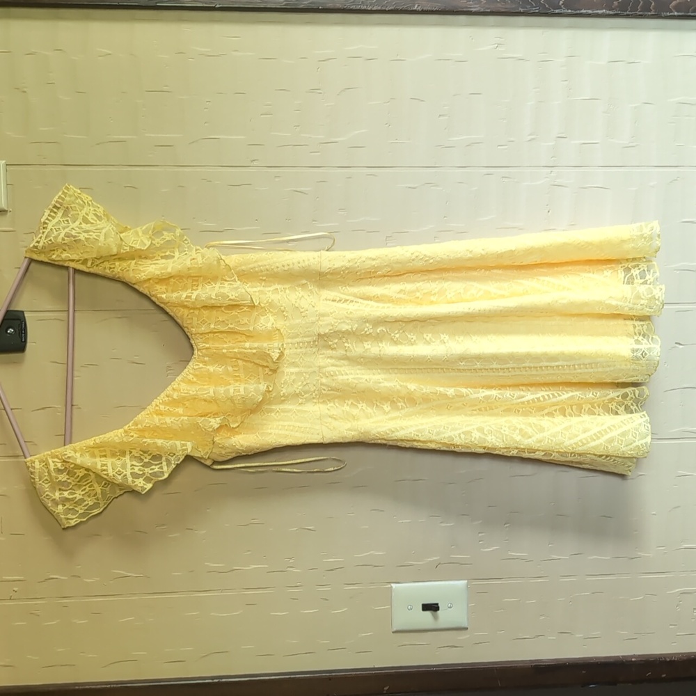 Yellow ruffle on or off the shoulder dress